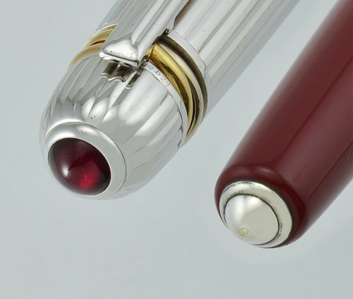 Pasha de Cartier Fountain Pen - Dark Red Barrel, Platinum Plated